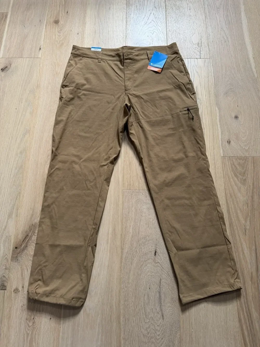 NWT Columbia Pants Men's 36x30 Khaki Brown Causal Hiking Athleisure Utility